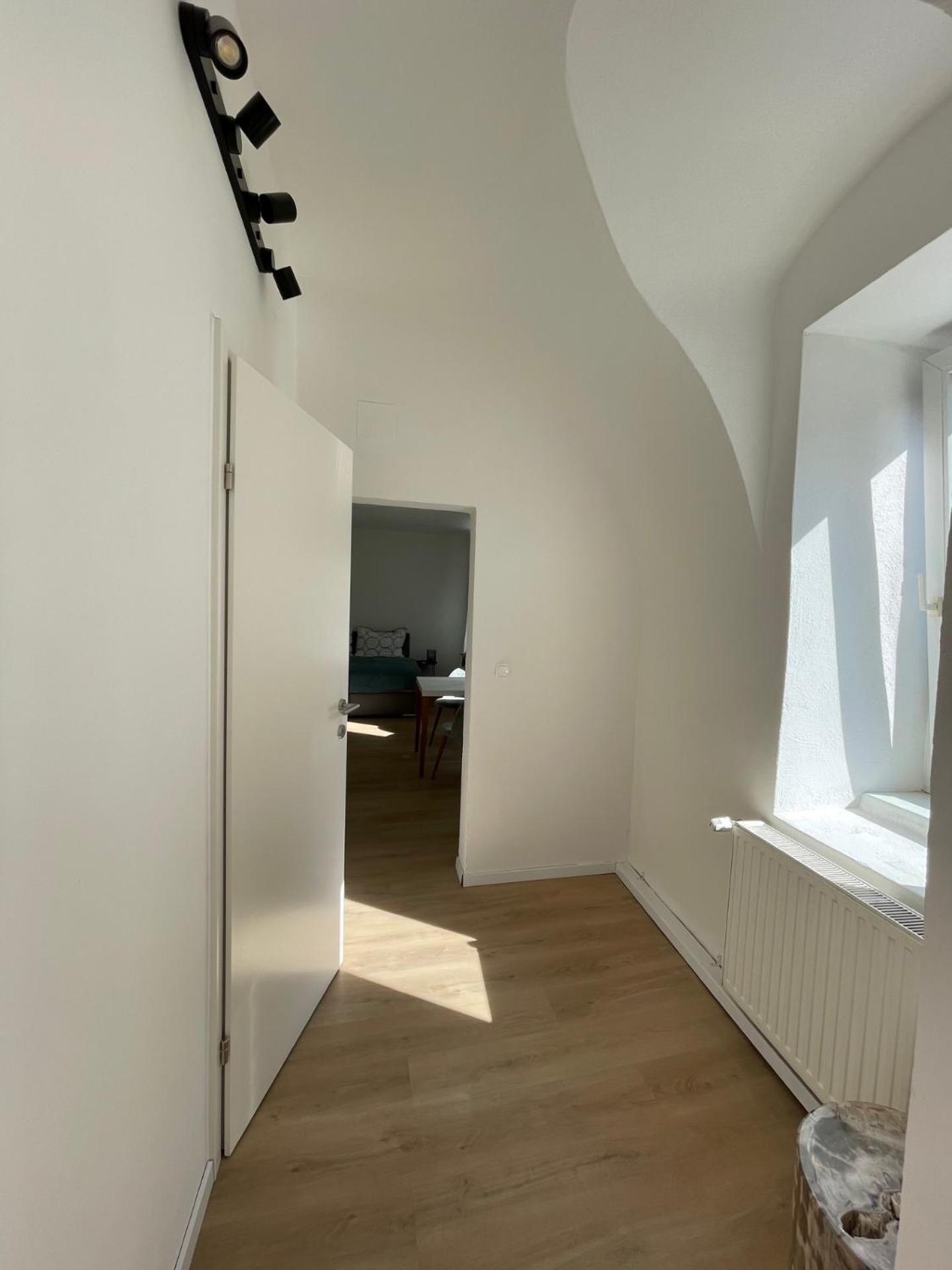 Gross - Real Estate Apartment